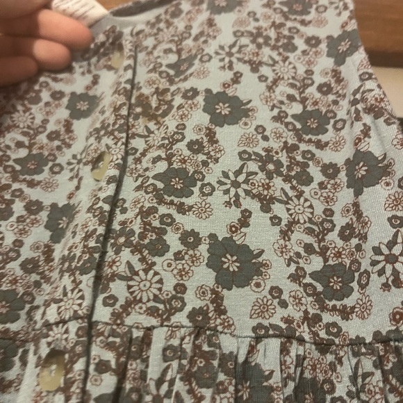 Kate Quinn 4t Ditsy Floral Dress - Picture 2 of 2